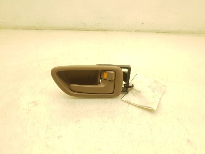2004 TOYOTA TUNDRA LIMITED CREW CAB PASSENGER SIDE FRONT INTERIOR DOOR HANDLE