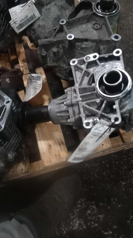 2020 Hyundai Santa Fe Transfer Case Assembly OEM 64K Miles 4WD A8SP