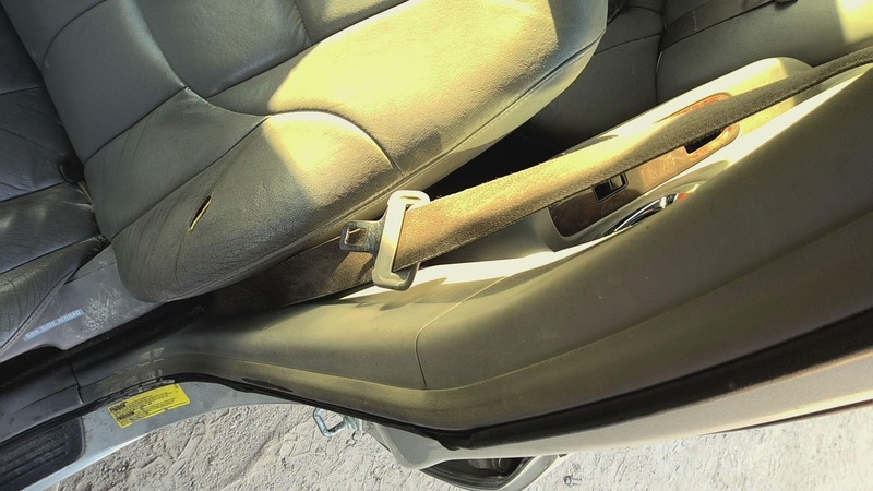 Front Seat Belt TOYOTA AVALON 00 01 02 03 04