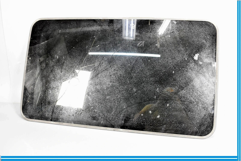 08-17 Mercedes W204 E350 C350 C250 Sunroof Sun Roof Glass 2047800021 OEM