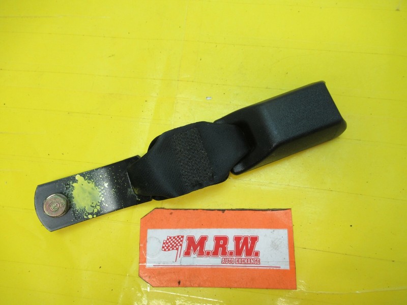 RIGHT REAR SEAT BELT BUCKLE SEATBELT LATCH LOCK RR R for 92 93 94 95 96 MX-3 MX3