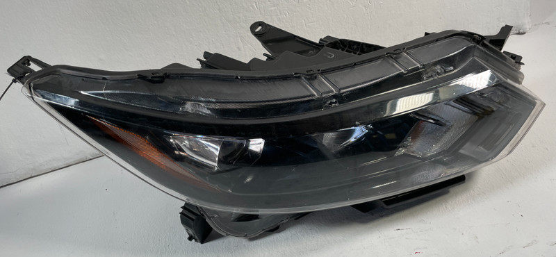 2020-2023 NISSAN ROGUE SPORT QASHQAI RIGHT HALOGEN HEADLIGHT HEADLAMP # 106228