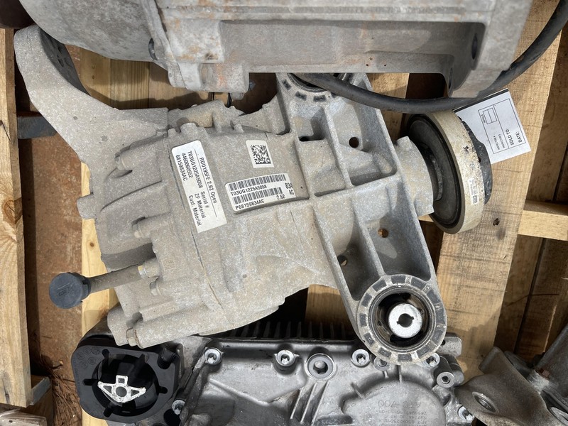 2015-2023 DODGE CHALLENGER RWD CARRIER DIFFERENTIAL 2.62 RATIO 195MM 7.6" RING