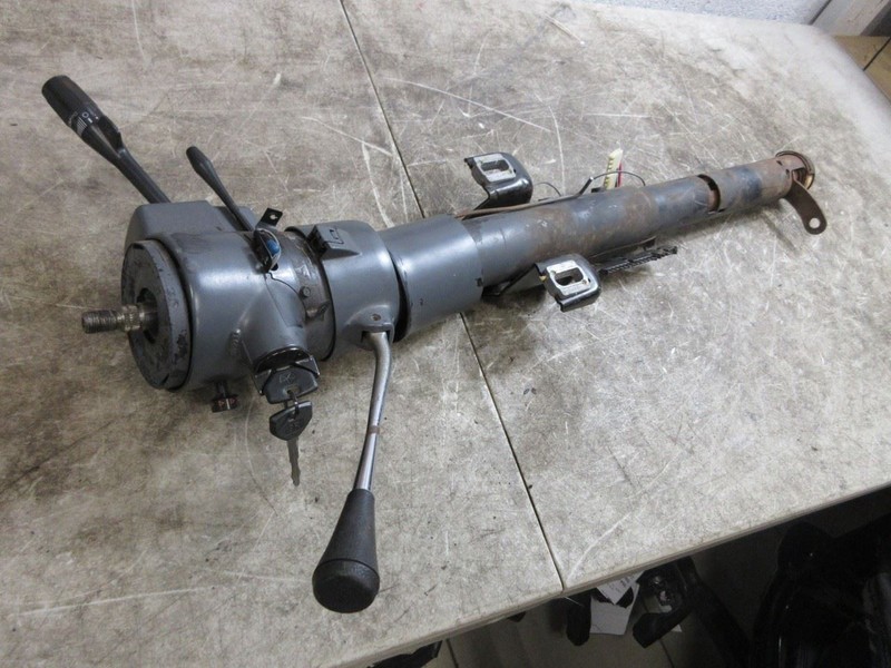 1987-1995 Jeep Wrangler YJ OEM A/T Automatic Steering Column w/ Key