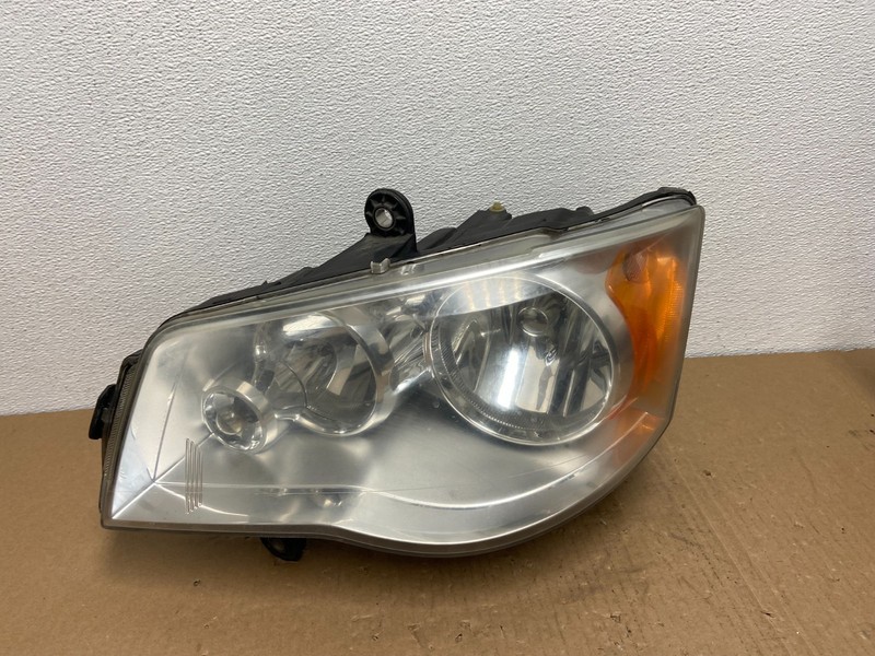 2008 to 2016 Chrysler Town and Country Left Driver Lh Side Headlight AB6531 DW