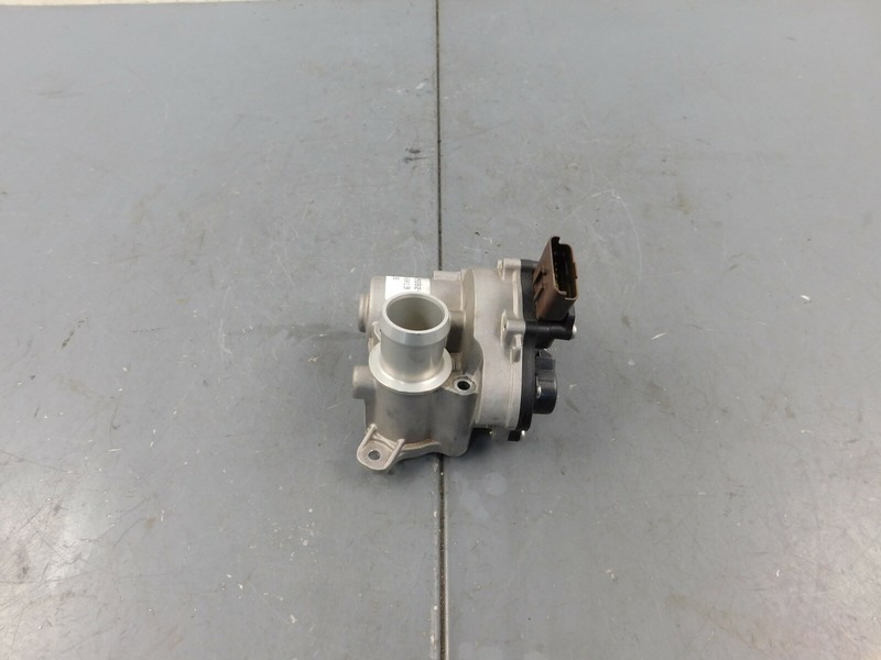 18 19 20 McLaren 720S 720 M840T 4.0LIntake Air Pump 00475682#0002 G4