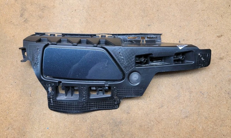 2019 2020 2021 2022 AUDI A7 S LINE Front Bumper Washer Cover Bracket Right OEM