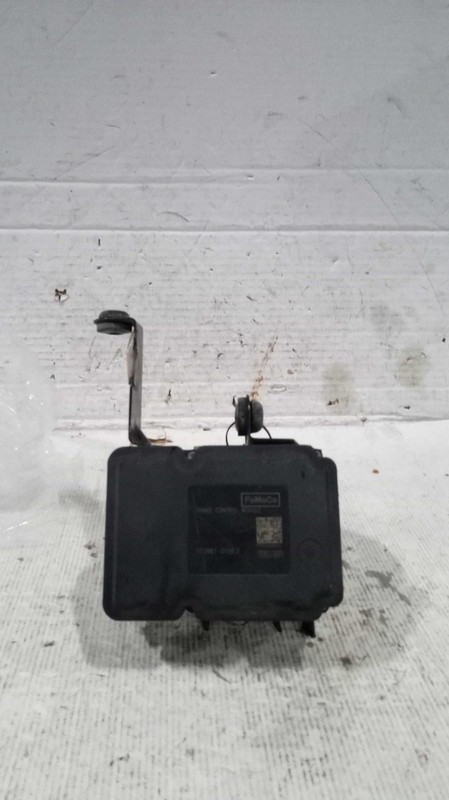 2015 Ford Escape ABS Pump and Motor Assembly OEM CV612C405FB 124K Miles