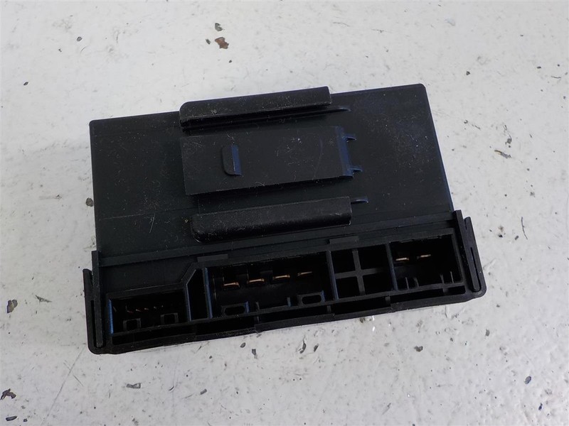 2018-2020 Acura Mdx Under Dash Sub Relay Unit 38330-T2a-A01