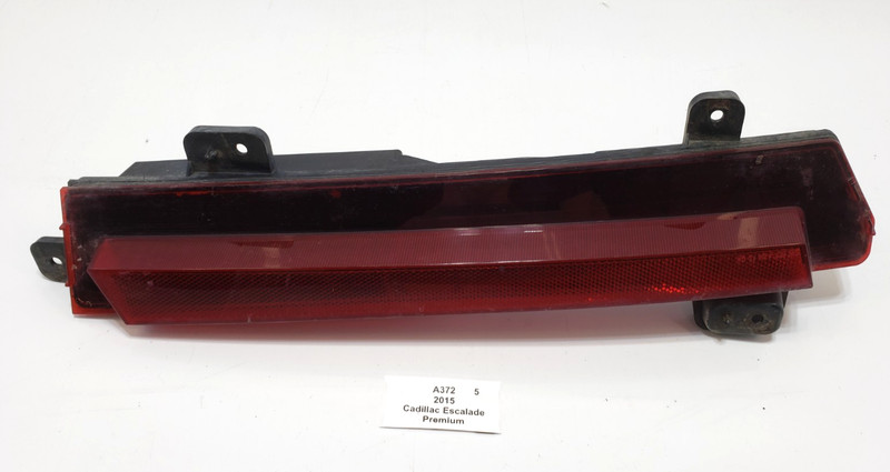 ✅ 15-20 OEM Cadillac Escalade Rear Left Driver Side Fog Light Lamp