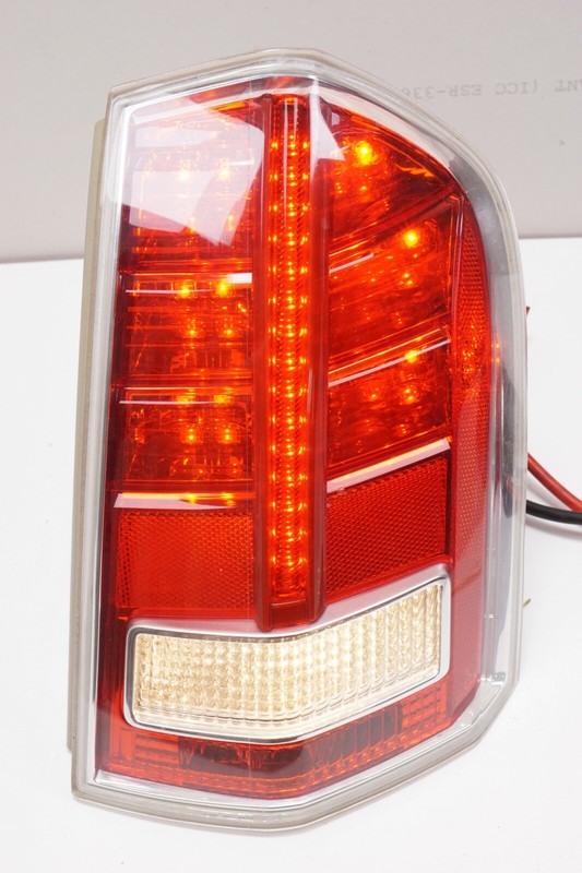 CHRYSLER 300 Right RH Tail Stop Turn Lamp LED OEM 2011 2012