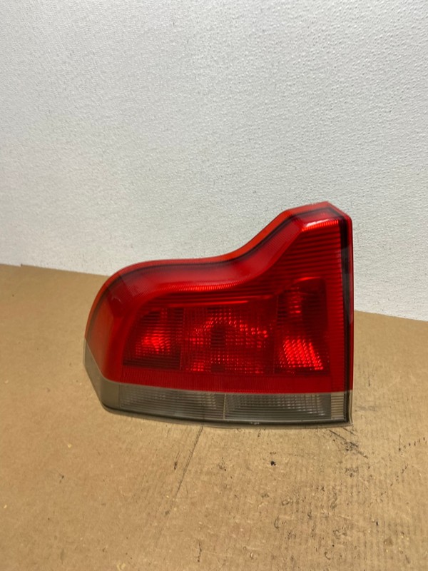 2001 to 2004 Volvo S60 Left Driver LH Side Tail Light Oem AC3587 LK