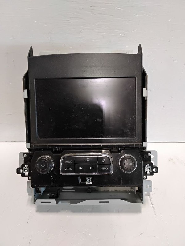 2016 Chevy Impala Radio Control Panel w/MyLink 8" Touch Screen ID 23495105