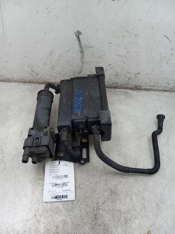 18 TOYOTA PRIUS C 1.5L FUEL VAPOR CANISTER