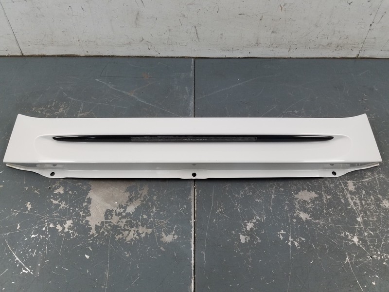 2006 Porsche 911 997 Carrera S Rear Deck Lid Panel / 3rd Blake Light #0828 J2