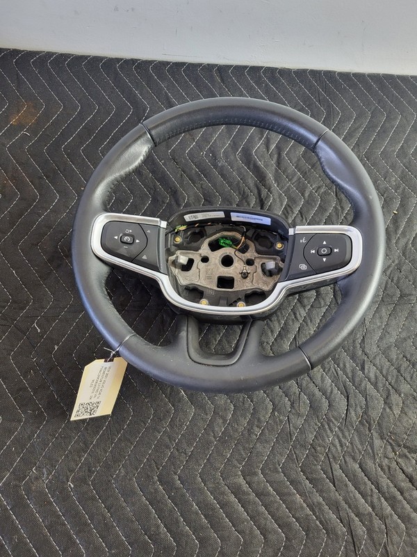 2018-2024 Volvo XC40 Steering Wheel OEM 32227629