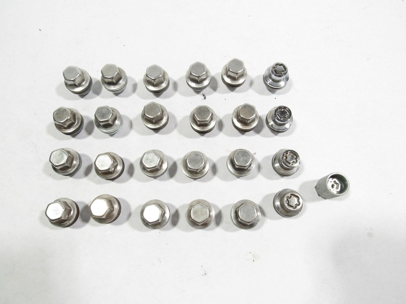 17-22 Land Range Rover Sport 2018 L494 Bolt Bolts Lug Nut Nuts Key Set 25 PCS >