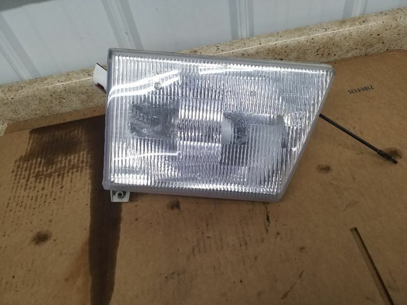 Driver Left Headlight Composite Fits 97-07 FORD E150 VAN 200918