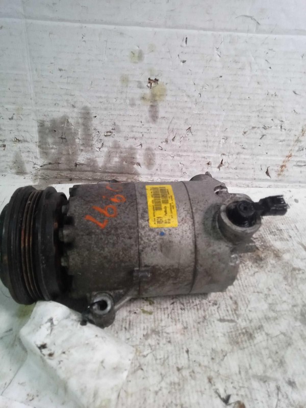 2015 Ford Escape A/C Compressor OEM 2.0L 60K Miles Grey 279246