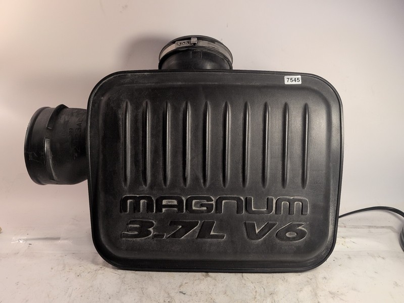 2004-2011 Dodge Dakota Magnum V6 3.7L Top Engine Air Intake Cleaner Box OEM
