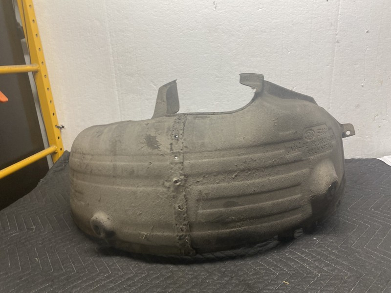 2017 KIA SORENTO LX LEFT REAR INNER FENDER OEM 86832-C6500