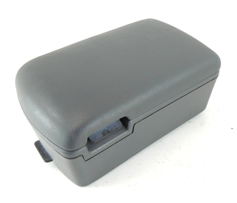 2004 04 Nissan Xterra Center Console Arm Rest Lid Cover OEM