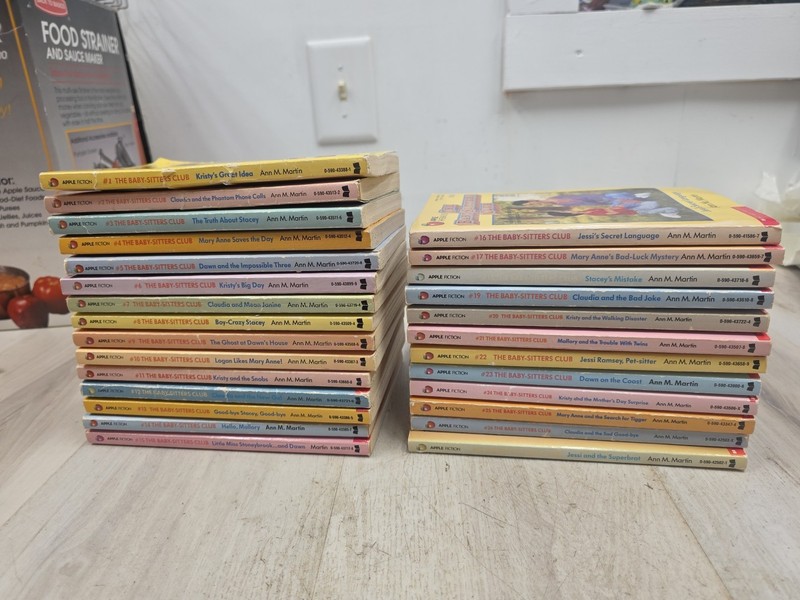 Vintage The BabySitters Club Lot of 27 ( # 1 - 27 )by Ann Martin