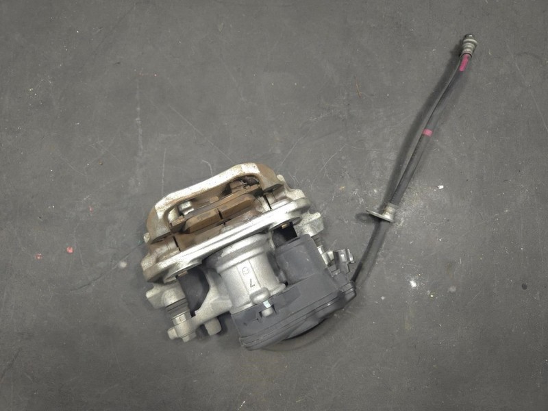 Rear Right Brake Caliper w/ Parking Actuator 2021 Toyota RAV4 47830-0R050 19-25