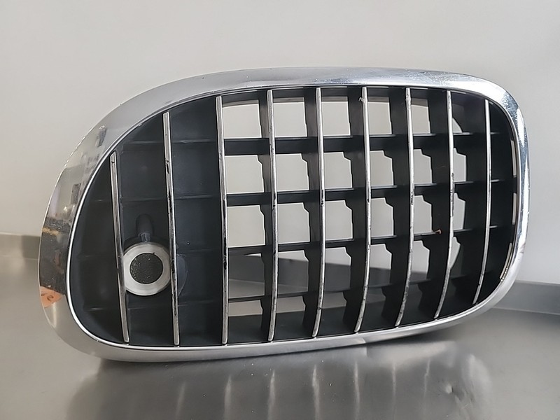 09 Thru 12 BMW 7 SERIES 750i 760i F01 F02 Front Grille Night Vision Camera OEM