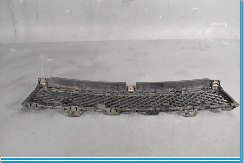 09-11 Jaguar XF X250 Front Center Lower Bumper Mesh Grille 8X2317K945AC OEM