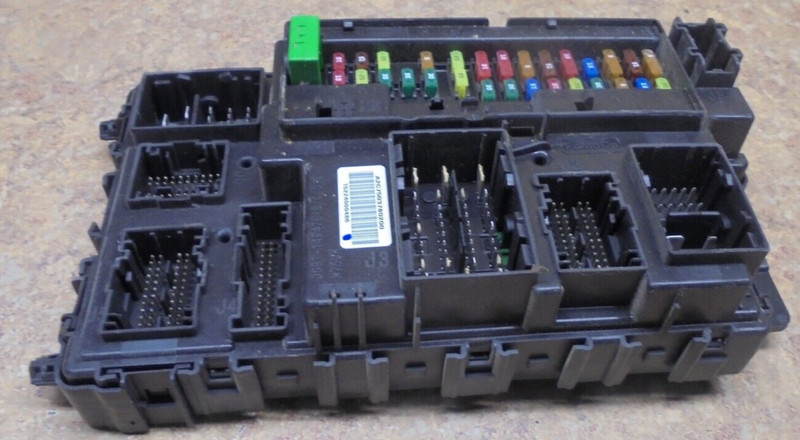 2016 Ford Fusion 1.5L 1.5 L Electrical Fuse Box Block Fuze Module Junction 2015