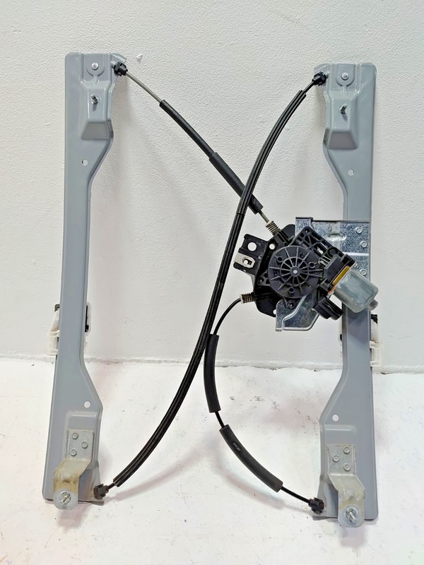 2015-20 FORD F-150 REAR DRIVER SIDE DOOR WINDOW GLASS REGULATOR W/ MOTOR OEM