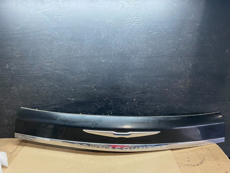 2011 to 2016 Chrysler Town & Country Tailgate Trim w/ Camera Panel OEM U7469 DG