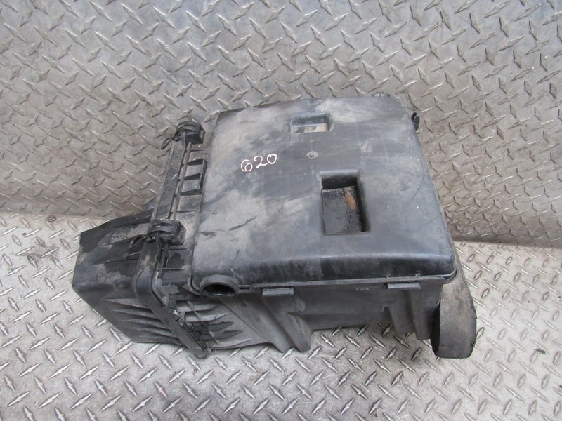 06 07 SATURN RELAY AIR FILTER CLEANER BOX