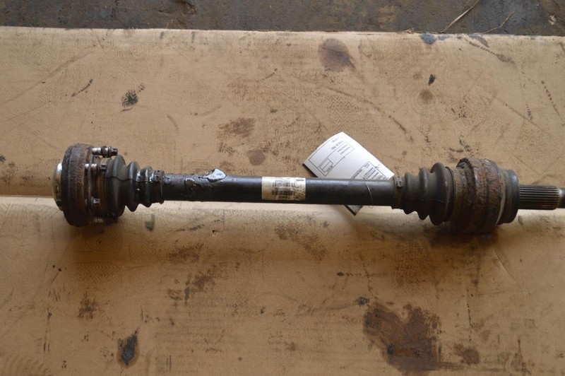 2010-2014 BMW X6M AWD REAR RIGHT PASSENGER SIDE AXLE SHAFT CV U JOINT OEM