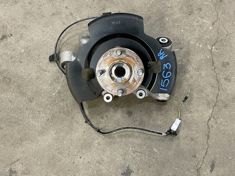 16 17 18 19 Mazda MX-5 Miata Rear Right Pass Spindle Knuckle Hub RWD 1563 OEM