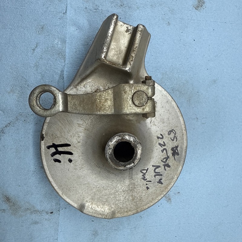 1983 1984 1985 YamahaTri - Moto YTM 225DX 225DR front wheel brake hub