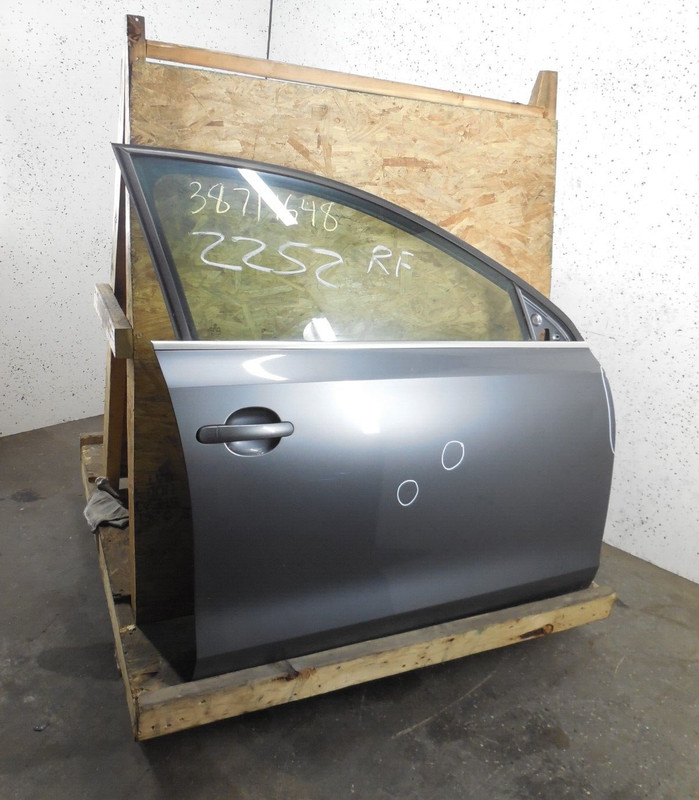 12-18 Volkswagen Jetta GLI Front Door Assembly Right Electric OEM *SEE NOTES*