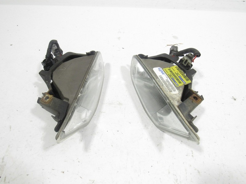 05-07 Honda Odyssey 2006 Front Bumper Fog Light Lamp Set Pair |