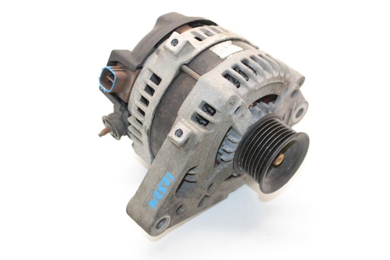 07-11 Toyota FJ Cruiser 4.0L RWD Engine Alternator Assembly