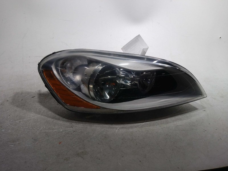 2010 VOLVO 60 SERIES Right Headlight Assembly Grey OEM 308099 190K Miles