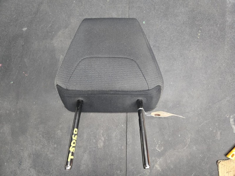 Front Right Seat Headrest 2021 Toyota RAV4 2019 2020 2022 2023 2024 2025