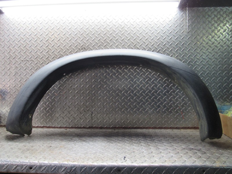 01-04 TOYOTA TACOMA CREW CAB RIGHT PASSENGER REAR FENDER FLARE BED WHEEL MOLDING