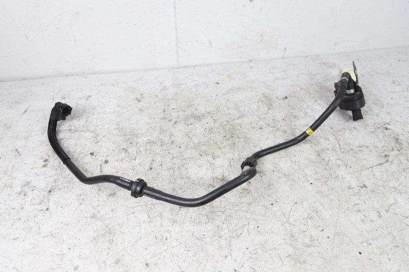 2014-2020 MASERATI GHIBLI SQ4 WASHER SOLENOID VALVE ACTUATOR HOSE TUBE OEM