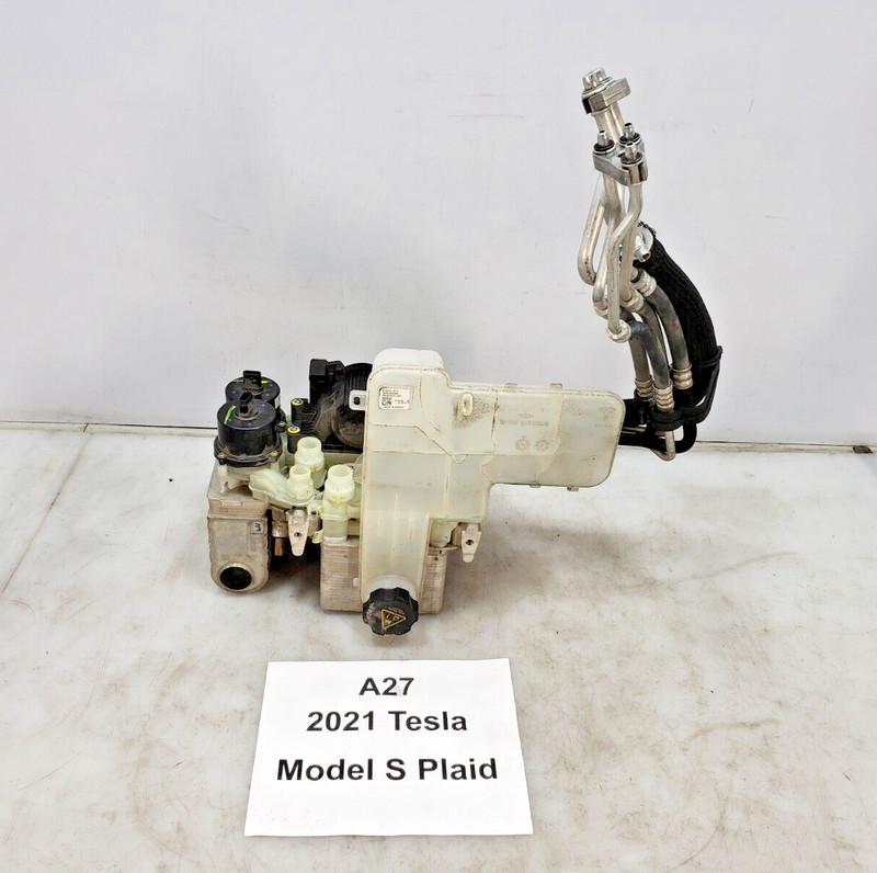 ✅ 2021 - 2022 OEM Tesla Model S Plaid Supermanifold Coolant Pump *NOTE