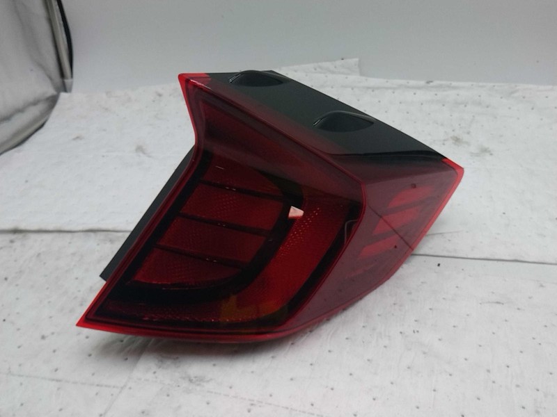 2023 Hyundai Sonata Right Tail Light Assembly Red OEM 710805 Used 65K Miles