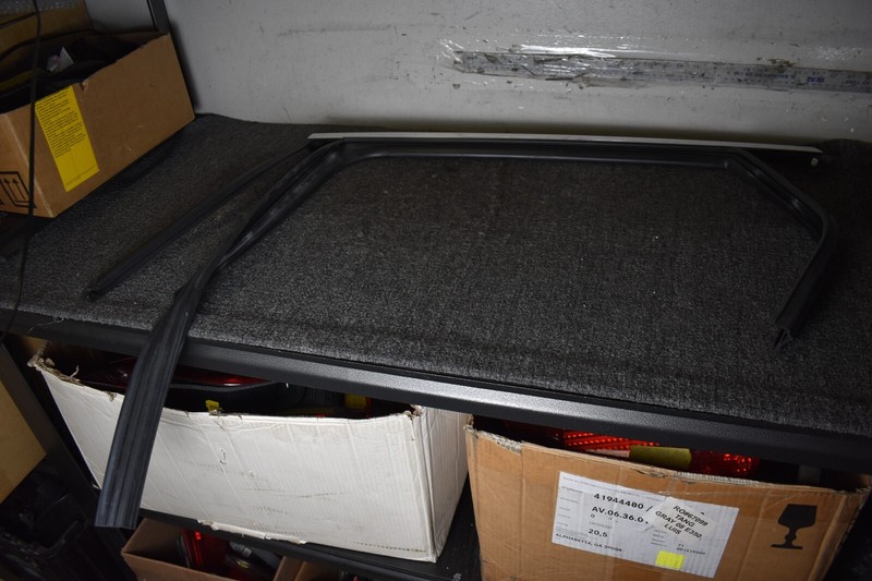 2023 HYUNDAI PALISADE REAR LEFT WINDOW TRIM FACTORY OEM