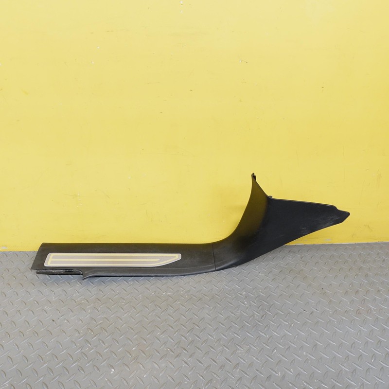 2019-2024 GMC SIERRA 1500 Front Left Door Sill Plate Oem 84504207
