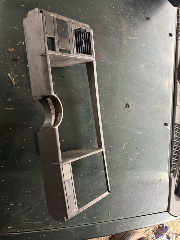 88-94 Chevy / GMC Truck DASH GAUGE BEZEL C / K Series1500-3500 Blazer Suburban