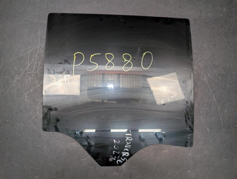 Rear Right Door Window Glass 2023 Chevrolet Traverse 84635346 2018 2019 - 2024